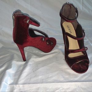 Maroon red  heel shoe